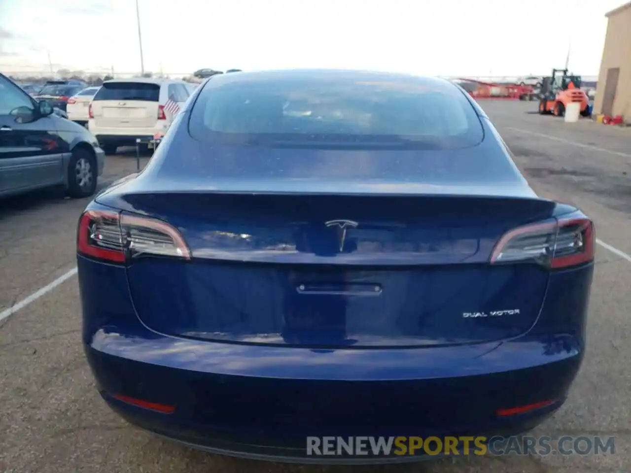 6 Photograph of a damaged car 5YJ3E1EB9NF329898 TESLA MODEL 3 2022