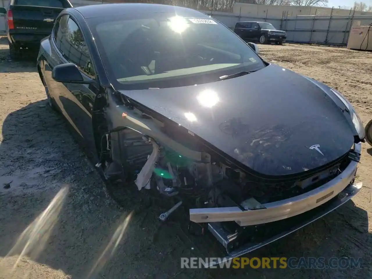 1 Photograph of a damaged car 5YJ3E1EBXNF108410 TESLA MODEL 3 2022