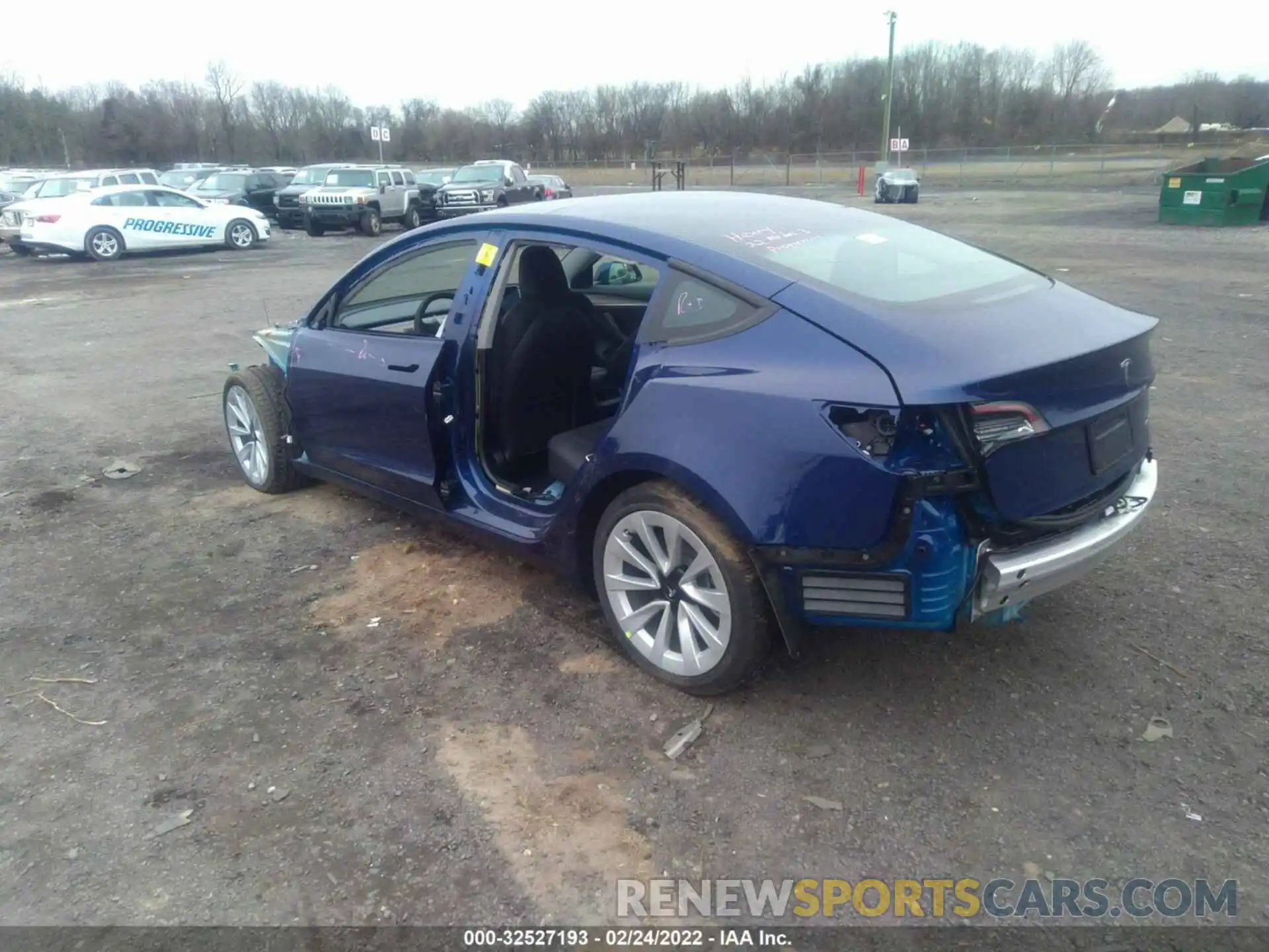 3 Photograph of a damaged car 5YJ3E1EBXNF127300 TESLA MODEL 3 2022