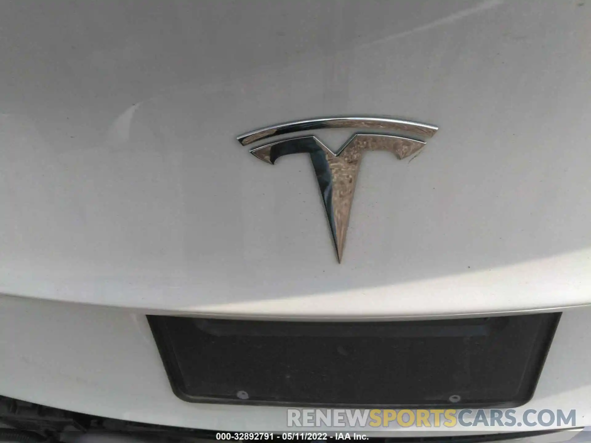 5 Photograph of a damaged car 5YJ3E1EBXNF128284 TESLA MODEL 3 2022