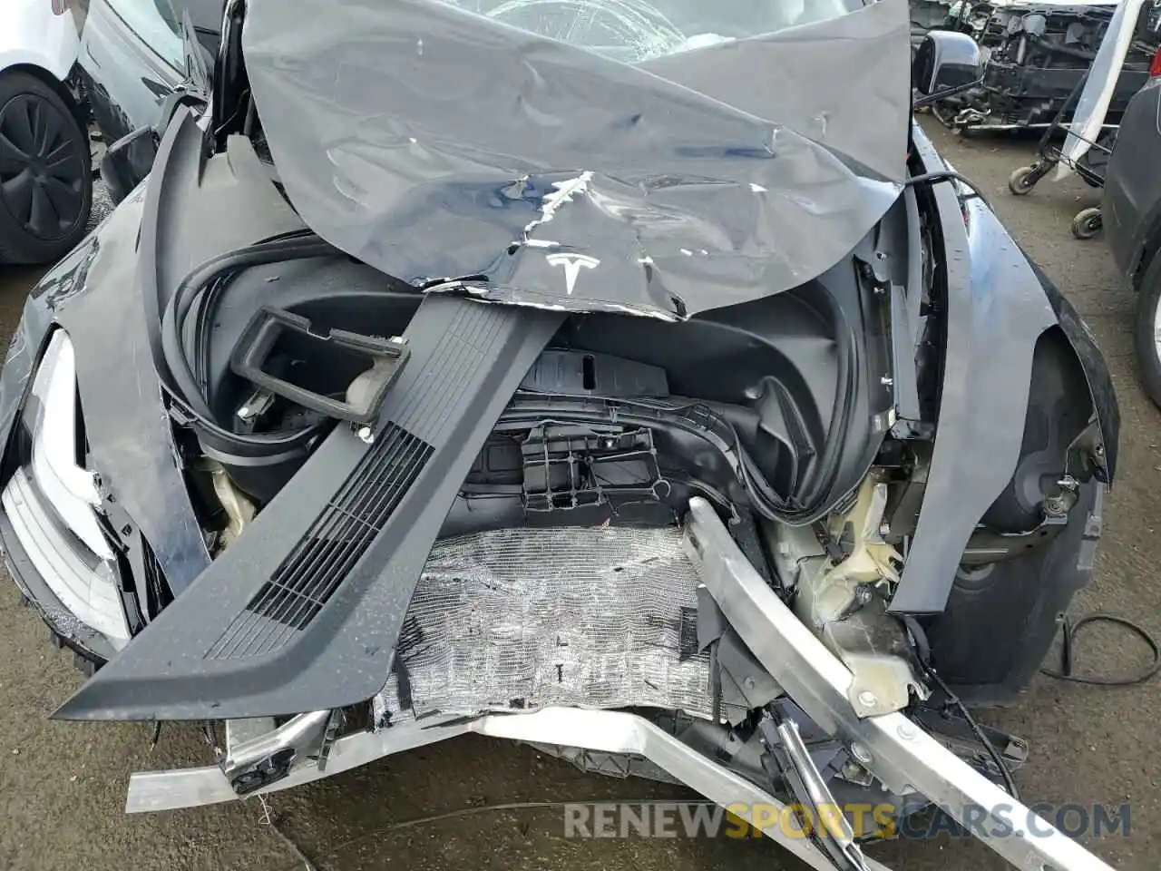 11 Photograph of a damaged car 5YJ3E1EBXNF129788 TESLA MODEL 3 2022