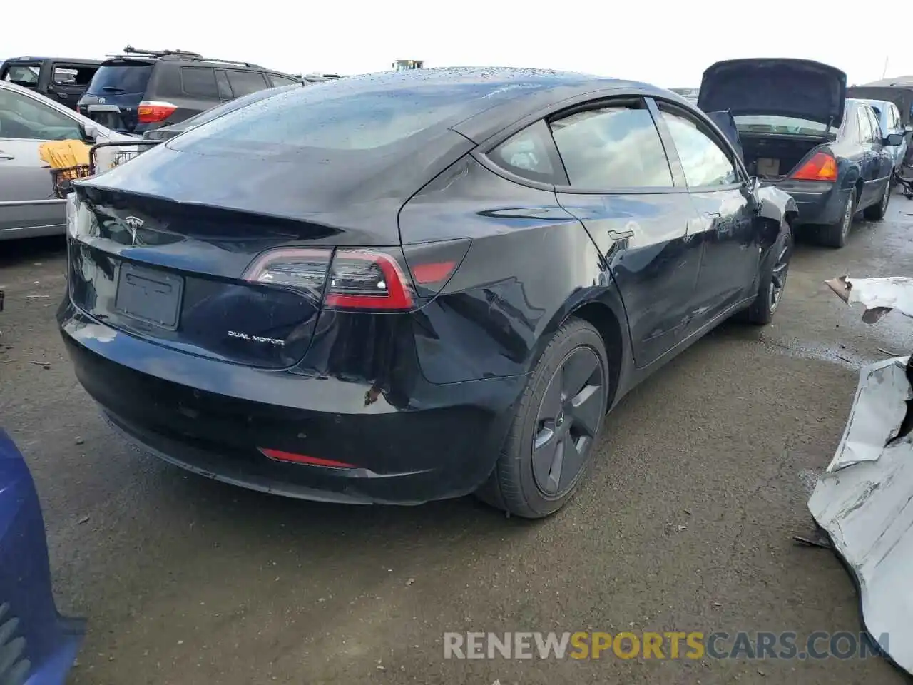 3 Photograph of a damaged car 5YJ3E1EBXNF129788 TESLA MODEL 3 2022