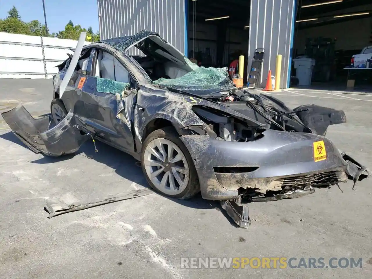 1 Photograph of a damaged car 5YJ3E1EBXNF129998 TESLA MODEL 3 2022