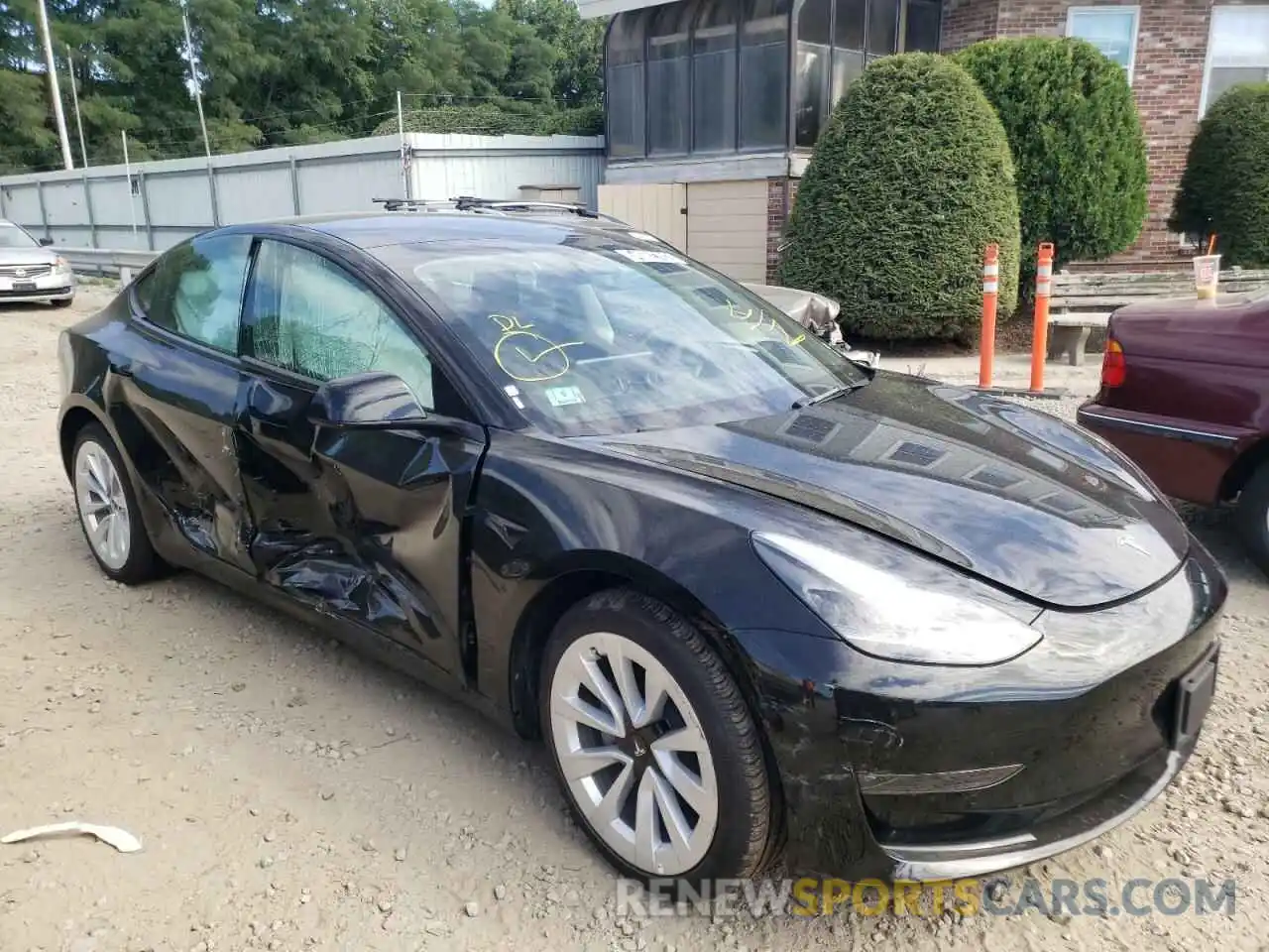 1 Photograph of a damaged car 5YJ3E1EBXNF186511 TESLA MODEL 3 2022