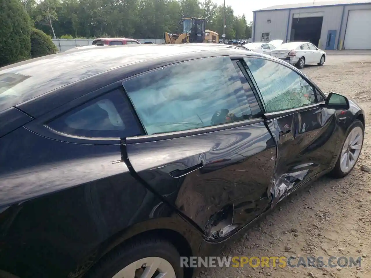 9 Photograph of a damaged car 5YJ3E1EBXNF186511 TESLA MODEL 3 2022