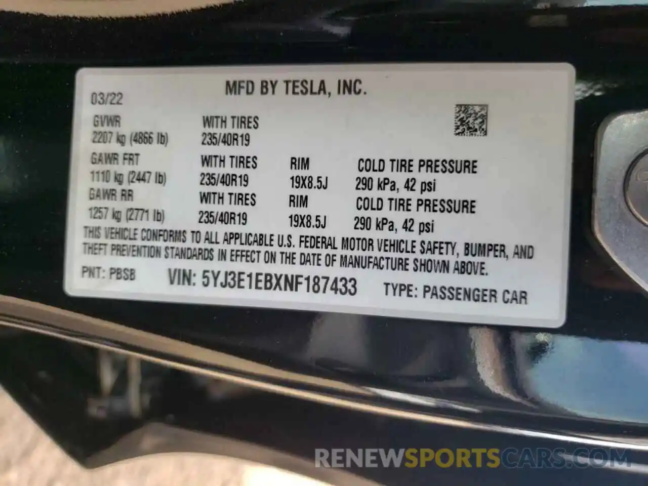 10 Photograph of a damaged car 5YJ3E1EBXNF187433 TESLA MODEL 3 2022