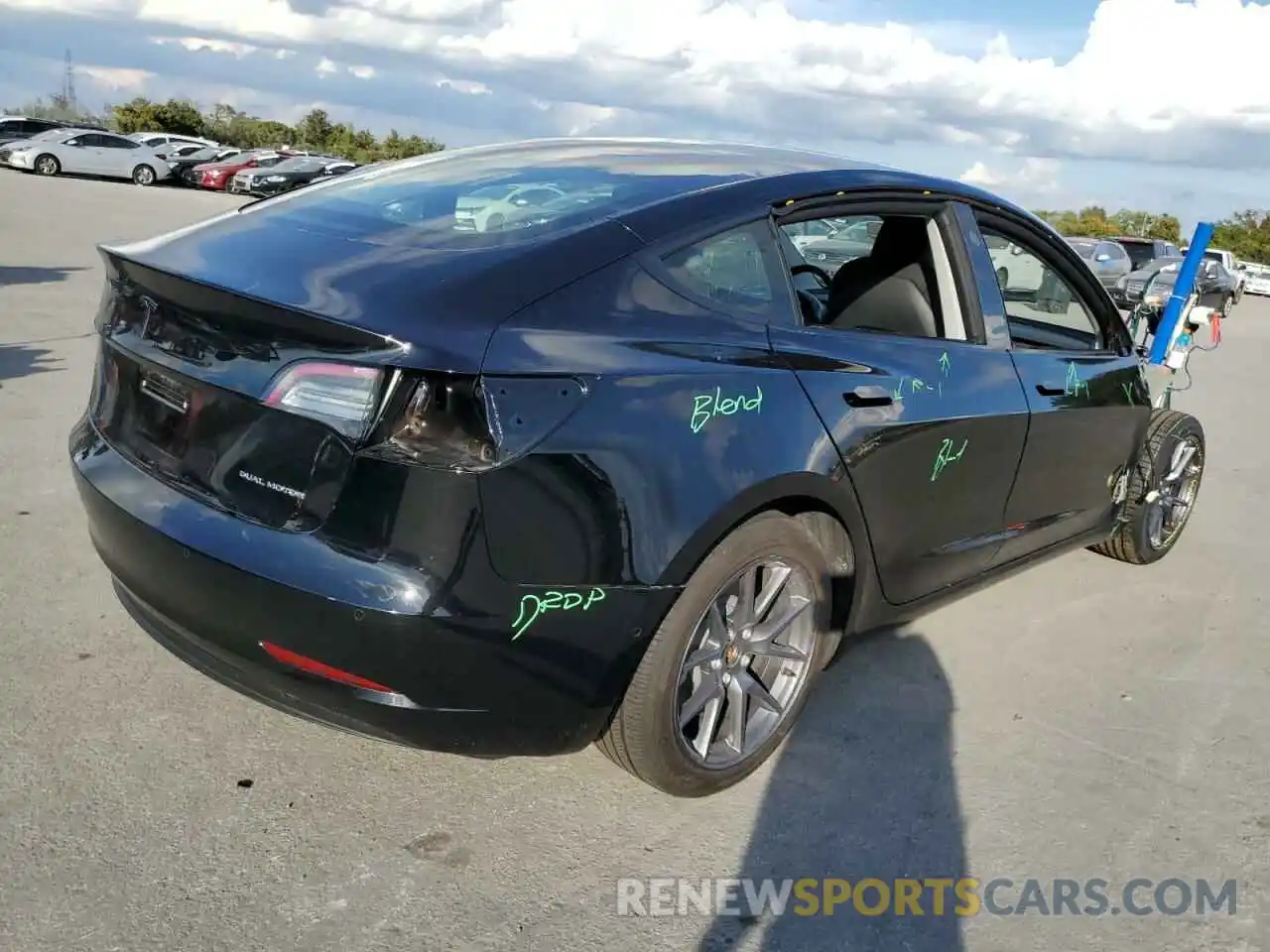 3 Photograph of a damaged car 5YJ3E1EBXNF290402 TESLA MODEL 3 2022