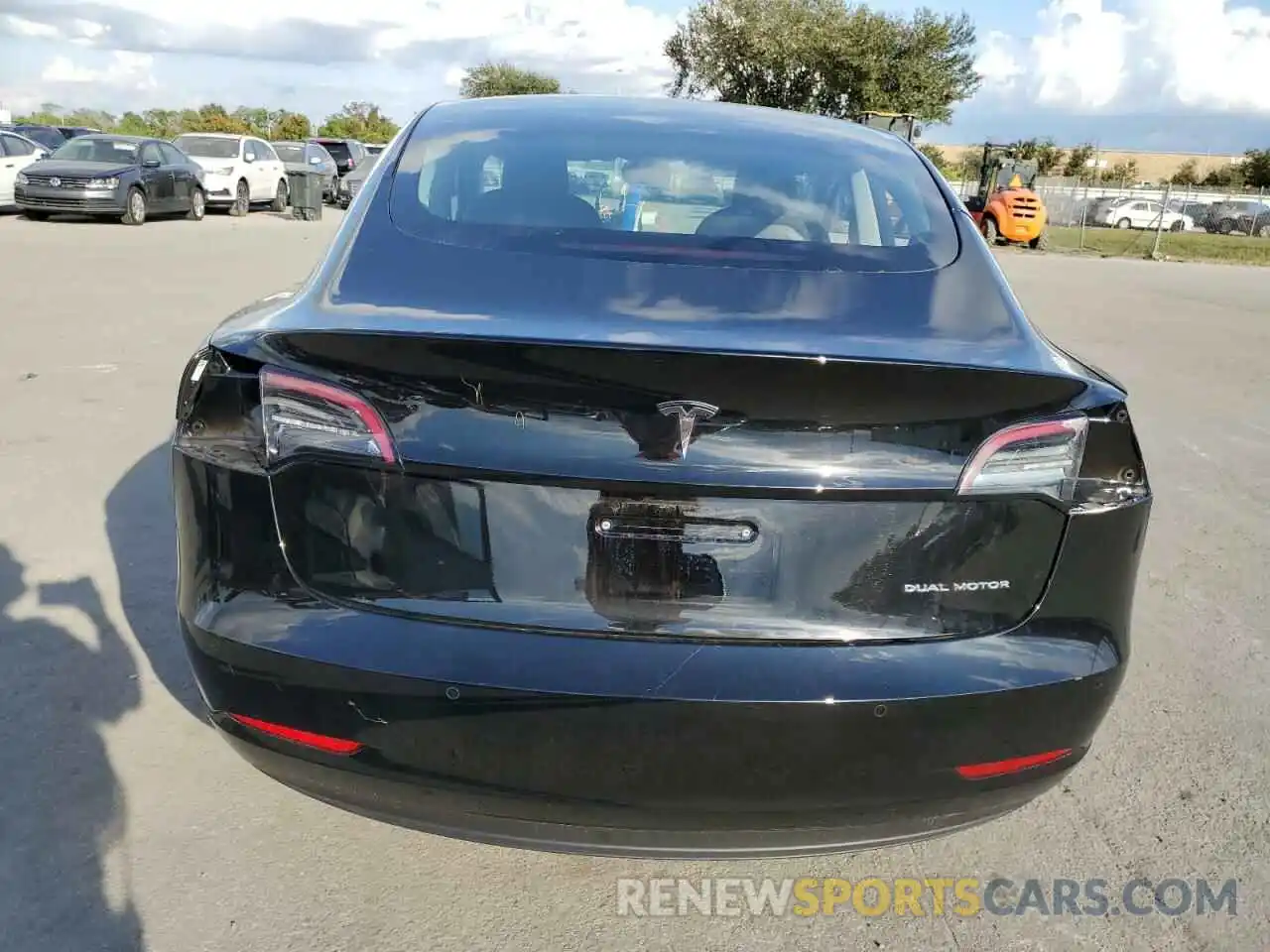 6 Photograph of a damaged car 5YJ3E1EBXNF290402 TESLA MODEL 3 2022