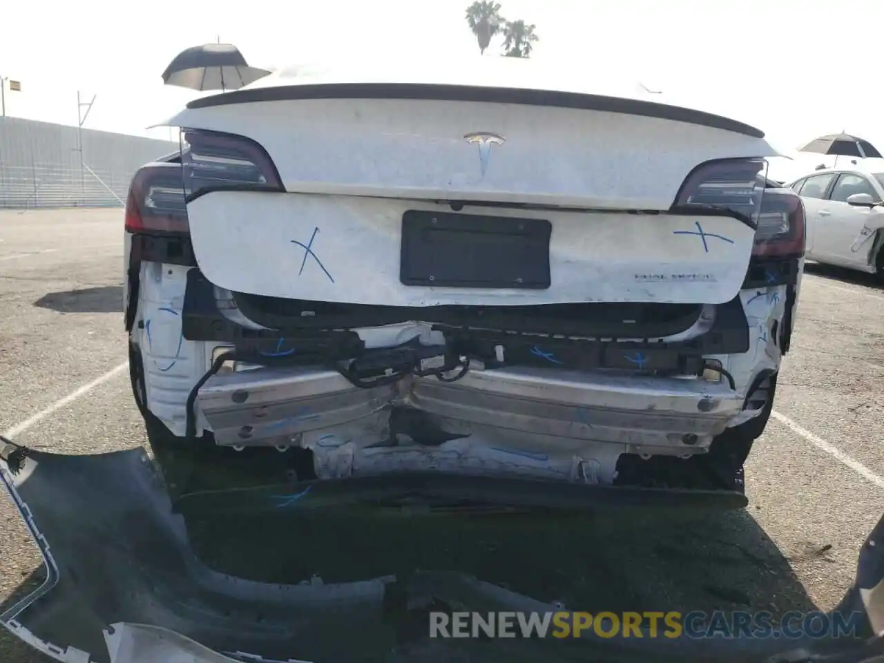 9 Photograph of a damaged car 5YJ3E1EC1NF131406 TESLA MODEL 3 2022