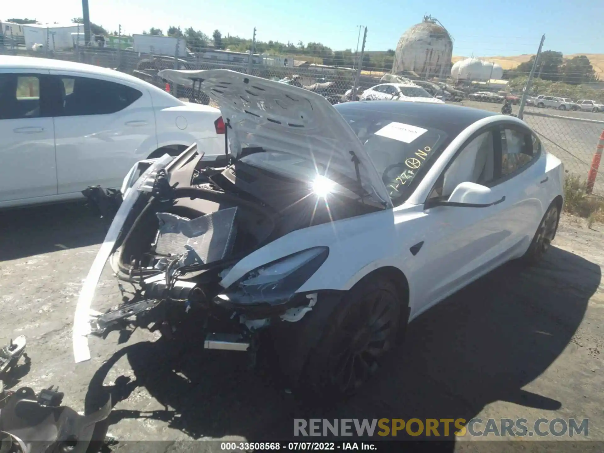 2 Photograph of a damaged car 5YJ3E1EC1NF242036 TESLA MODEL 3 2022