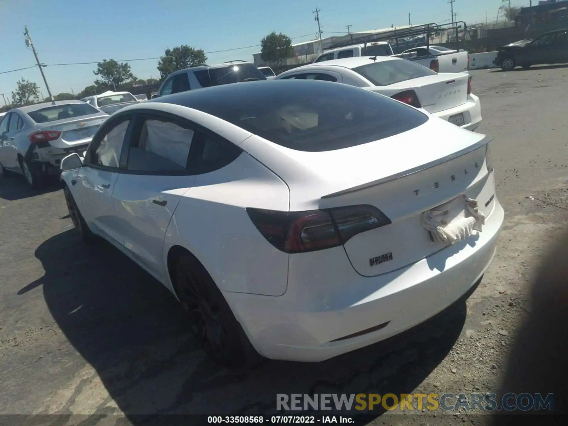 3 Photograph of a damaged car 5YJ3E1EC1NF242036 TESLA MODEL 3 2022