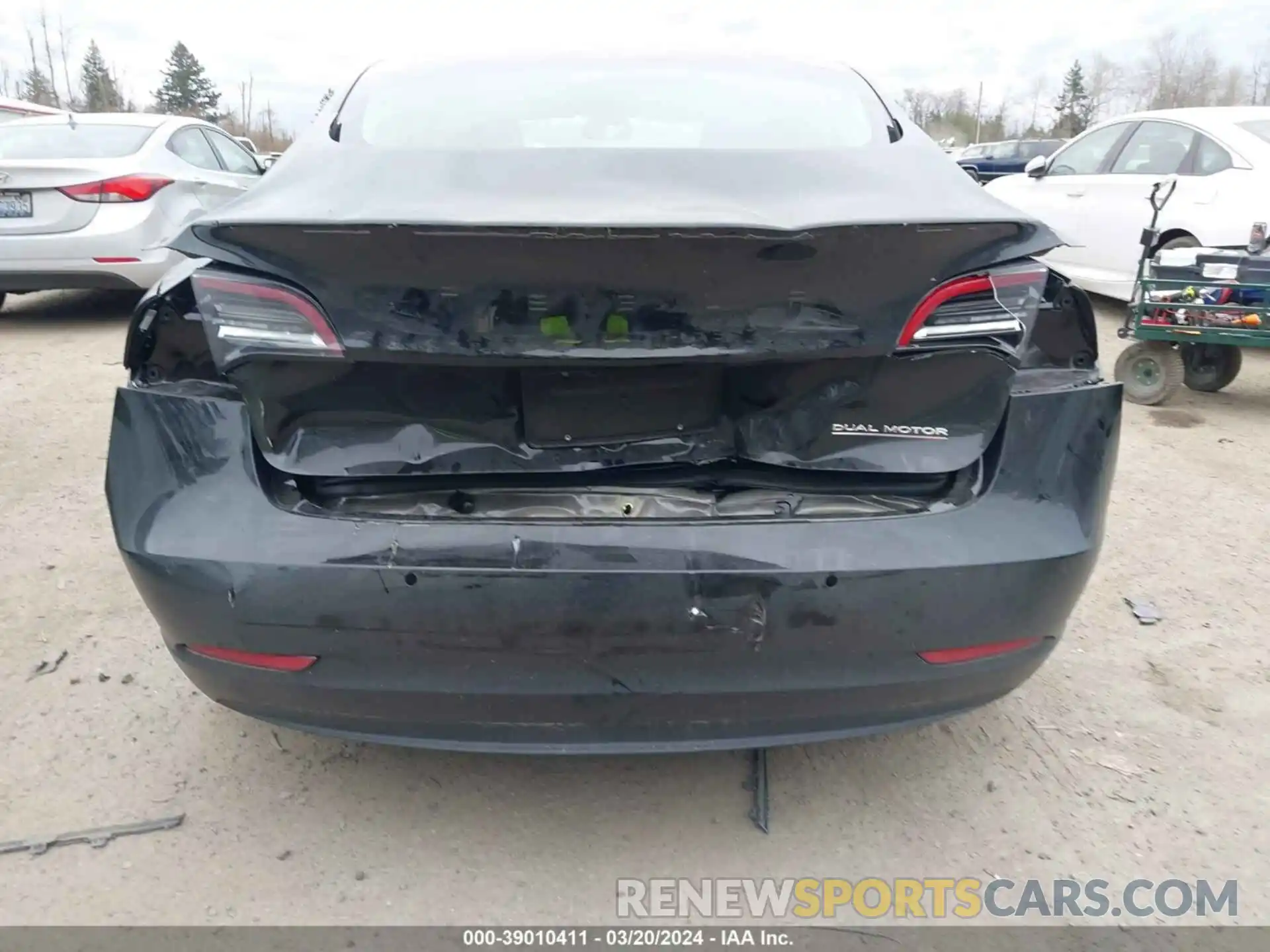 6 Photograph of a damaged car 5YJ3E1EC1NF348468 TESLA MODEL 3 2022