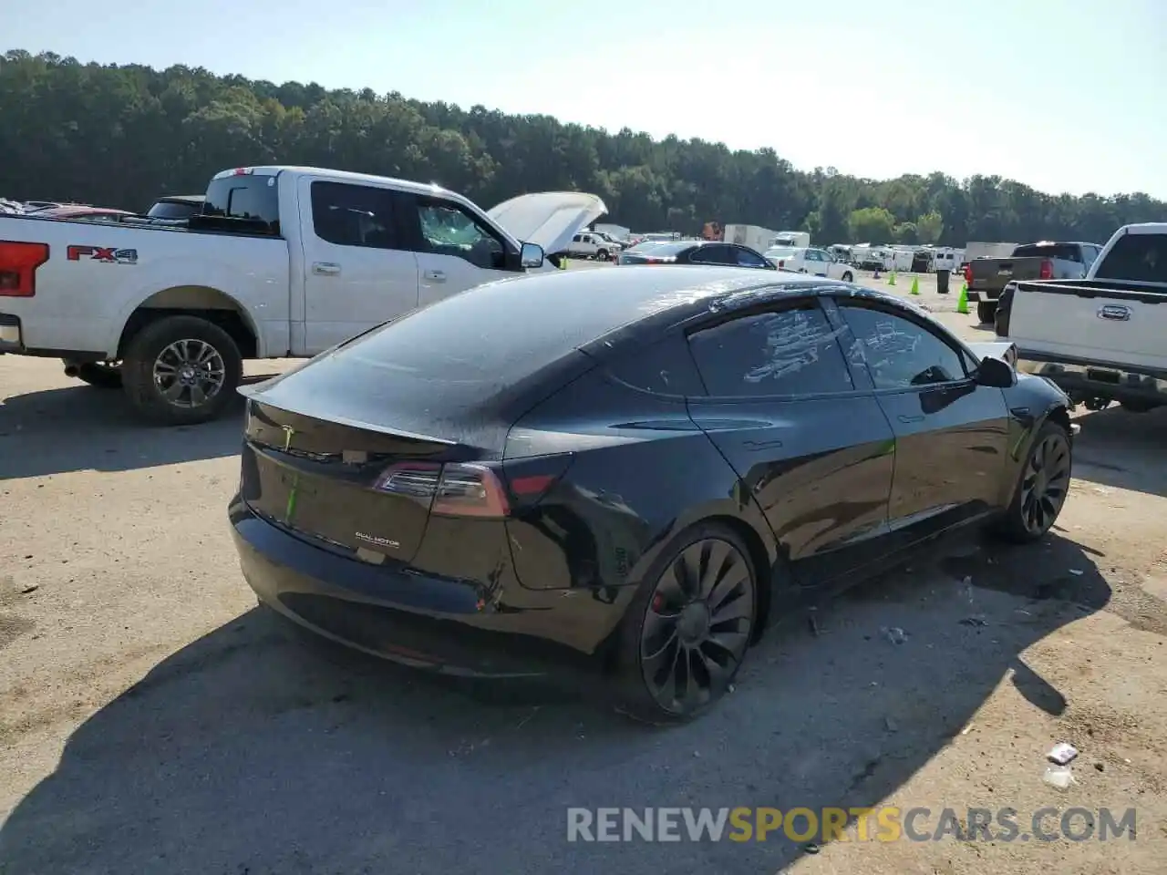 4 Photograph of a damaged car 5YJ3E1EC3NF123534 TESLA MODEL 3 2022