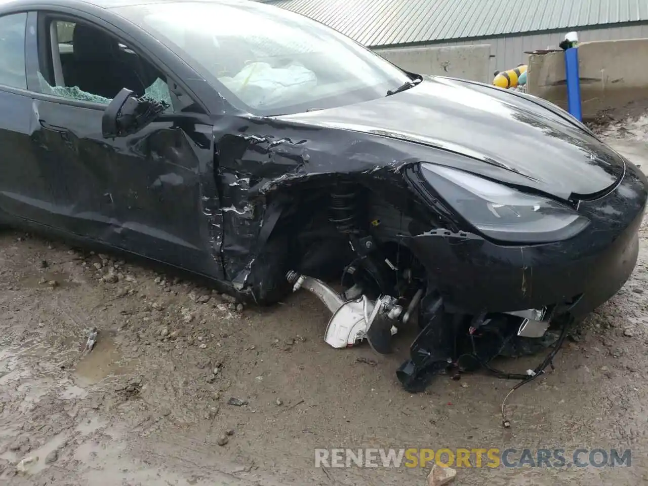 9 Photograph of a damaged car 5YJ3E1EC4NF111585 TESLA MODEL 3 2022