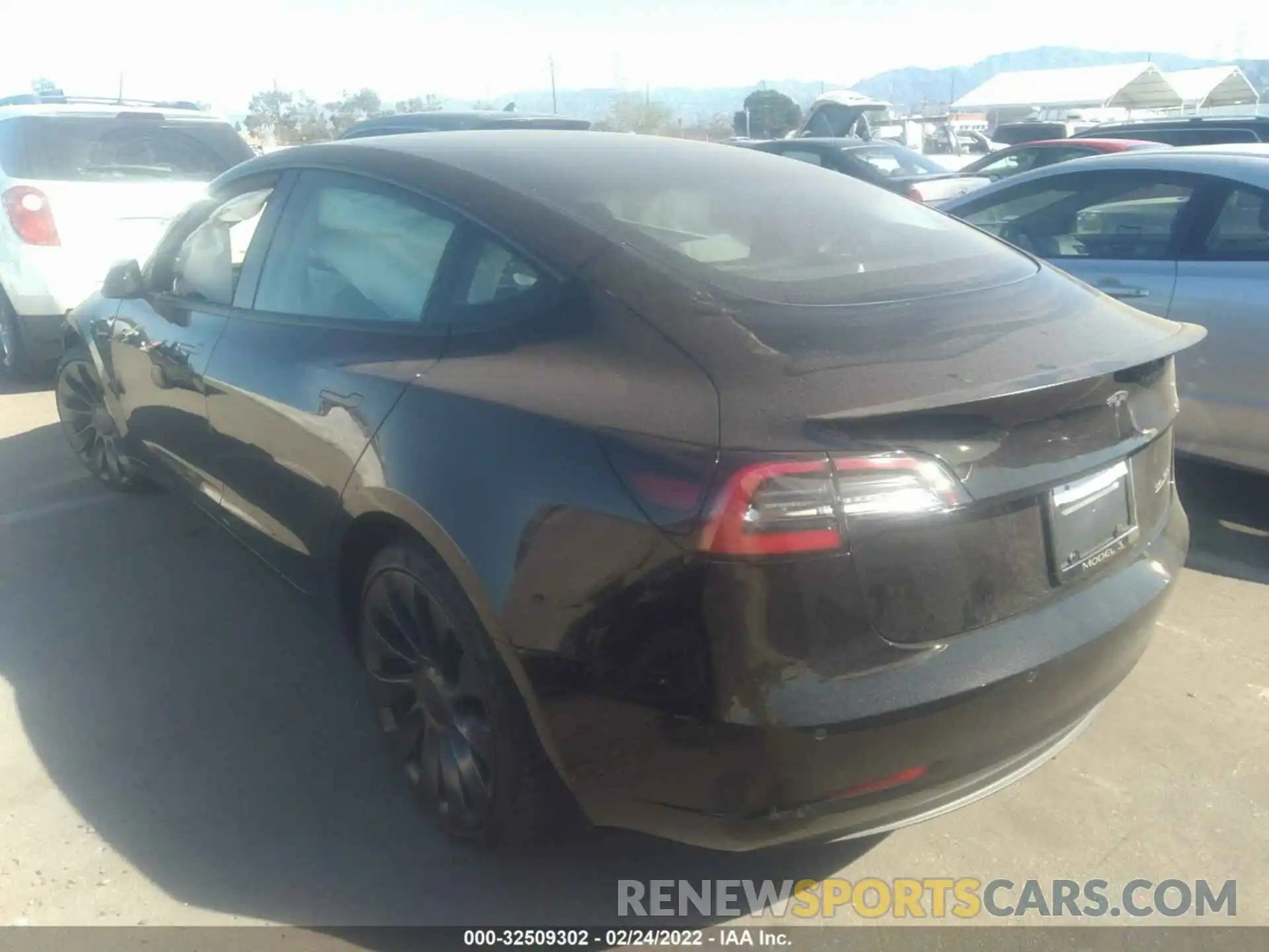 3 Photograph of a damaged car 5YJ3E1EC4NF169583 TESLA MODEL 3 2022