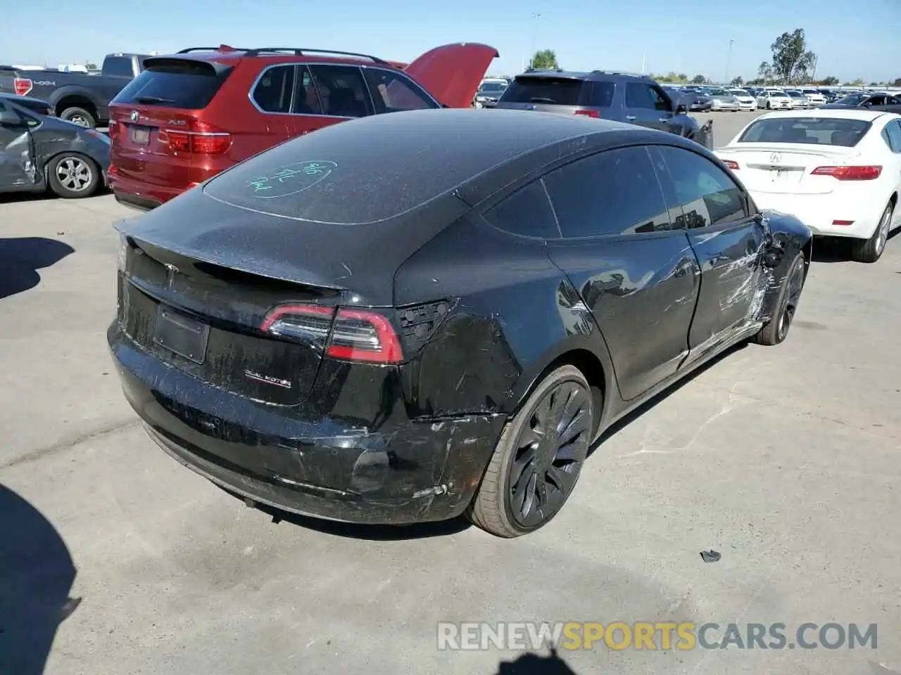 4 Photograph of a damaged car 5YJ3E1EC4NF317330 TESLA MODEL 3 2022