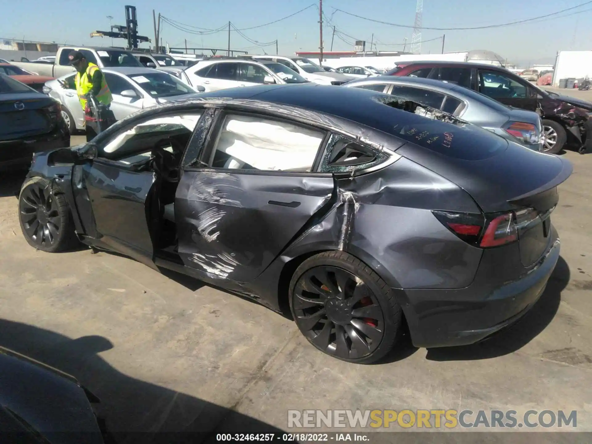 3 Photograph of a damaged car 5YJ3E1EC6NF131398 TESLA MODEL 3 2022