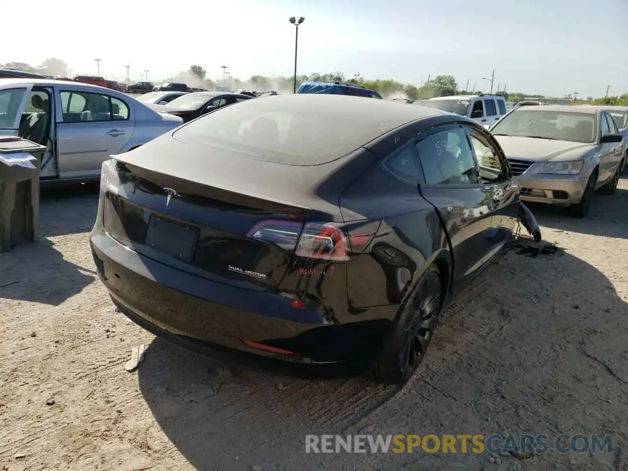 4 Photograph of a damaged car 5YJ3E1EC6NF163428 TESLA MODEL 3 2022