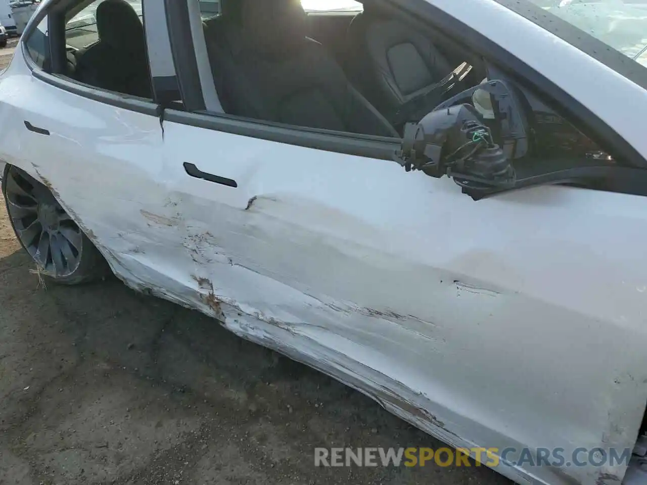 10 Photograph of a damaged car 5YJ3E1EC7NF154947 TESLA MODEL 3 2022