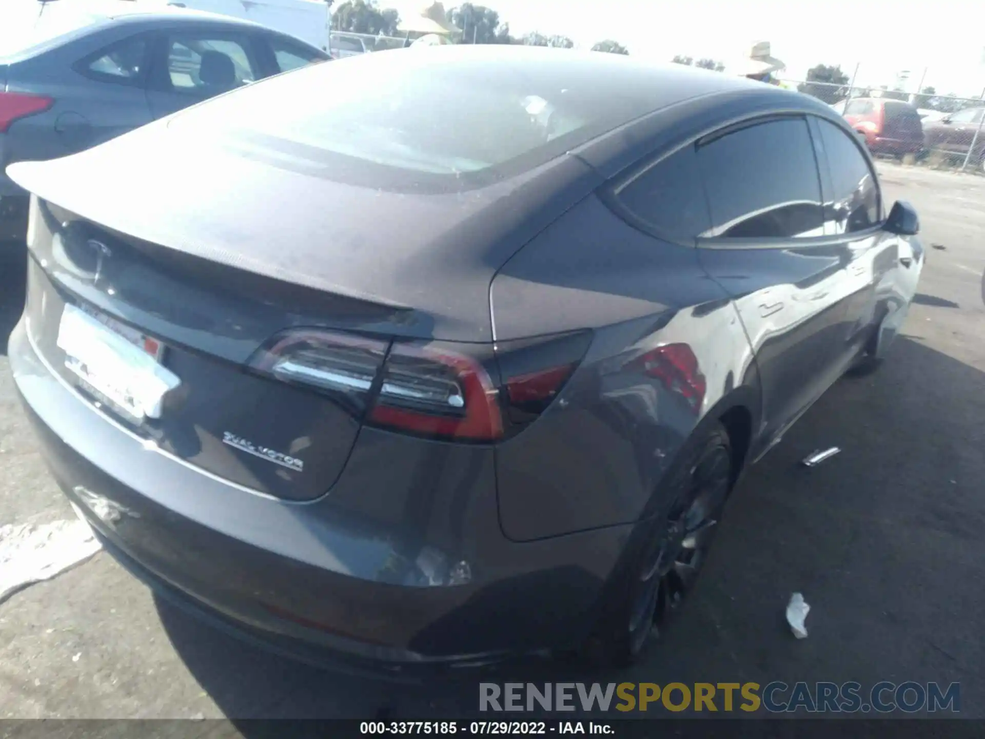 4 Photograph of a damaged car 5YJ3E1EC9NF228854 TESLA MODEL 3 2022