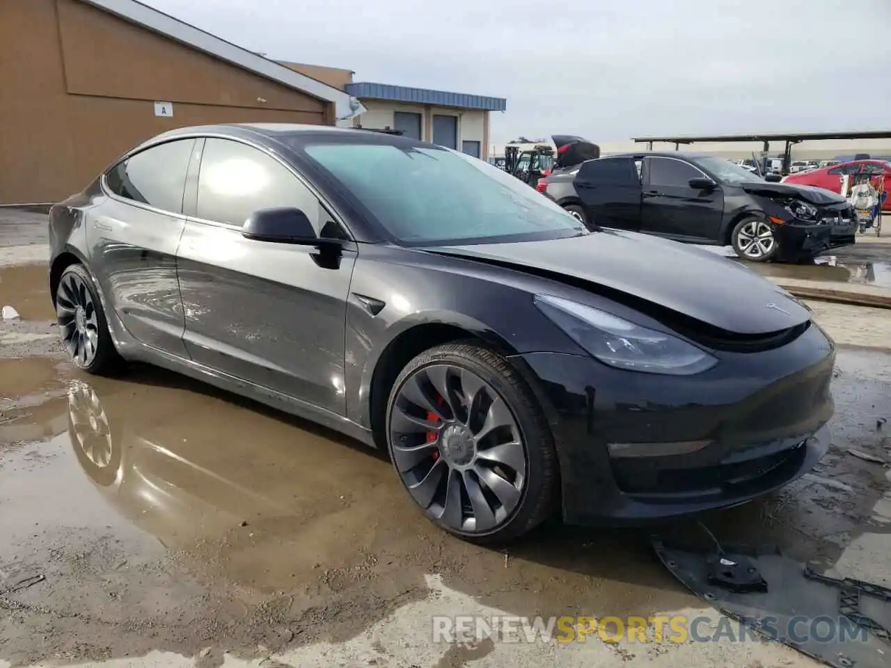 4 Photograph of a damaged car 5YJ3E1ECXNF237398 TESLA MODEL 3 2022