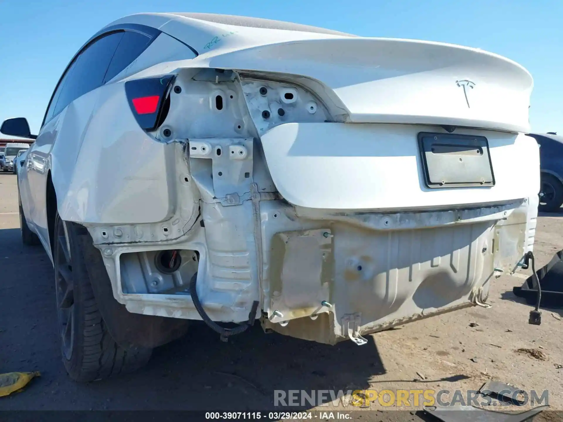 19 Photograph of a damaged car 5YJ3E1EA0PF411903 TESLA MODEL 3 2023