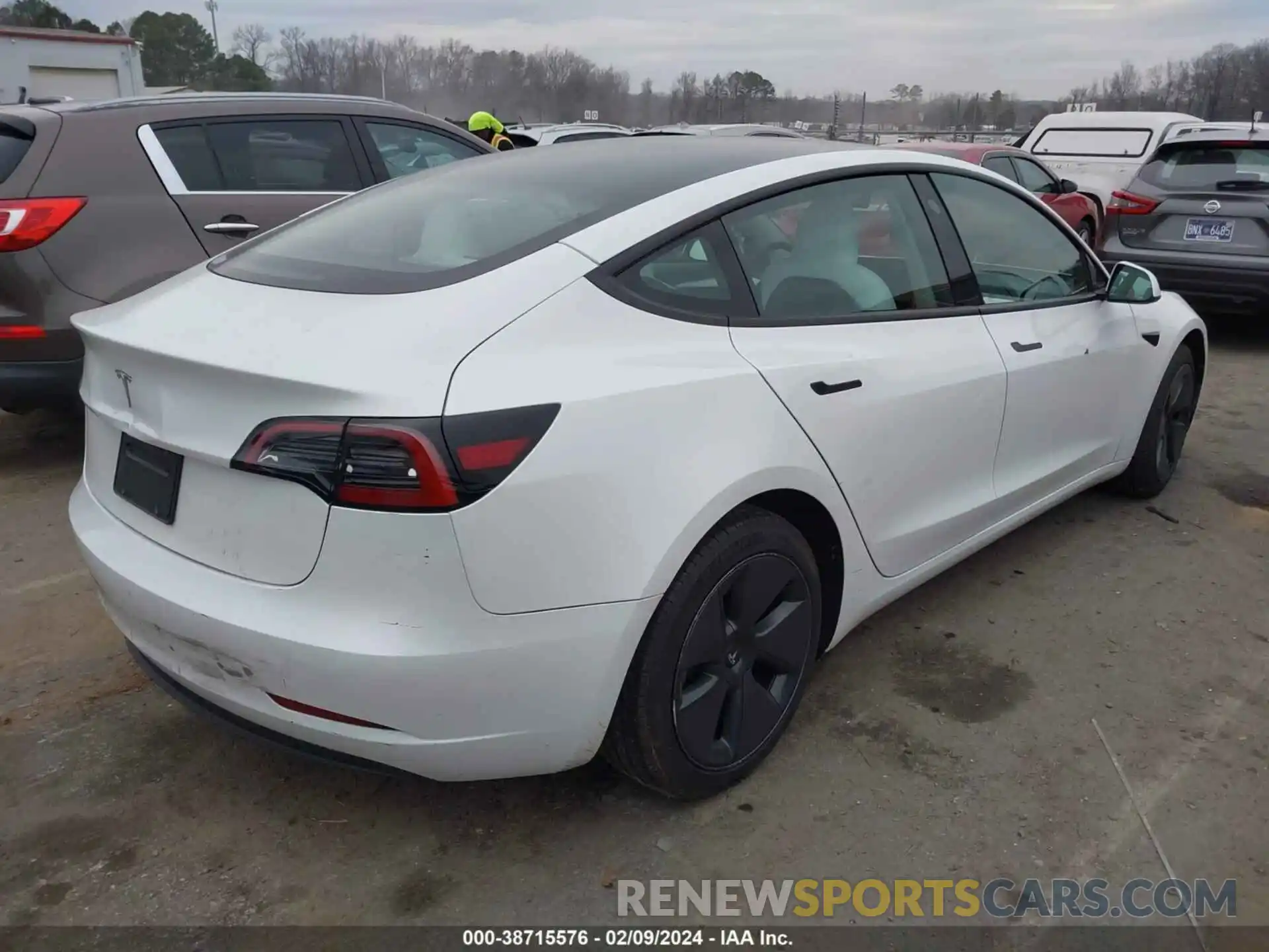 4 Фотография поврежденного автомобиля 5YJ3E1EA0PF603127 TESLA MODEL 3 2023