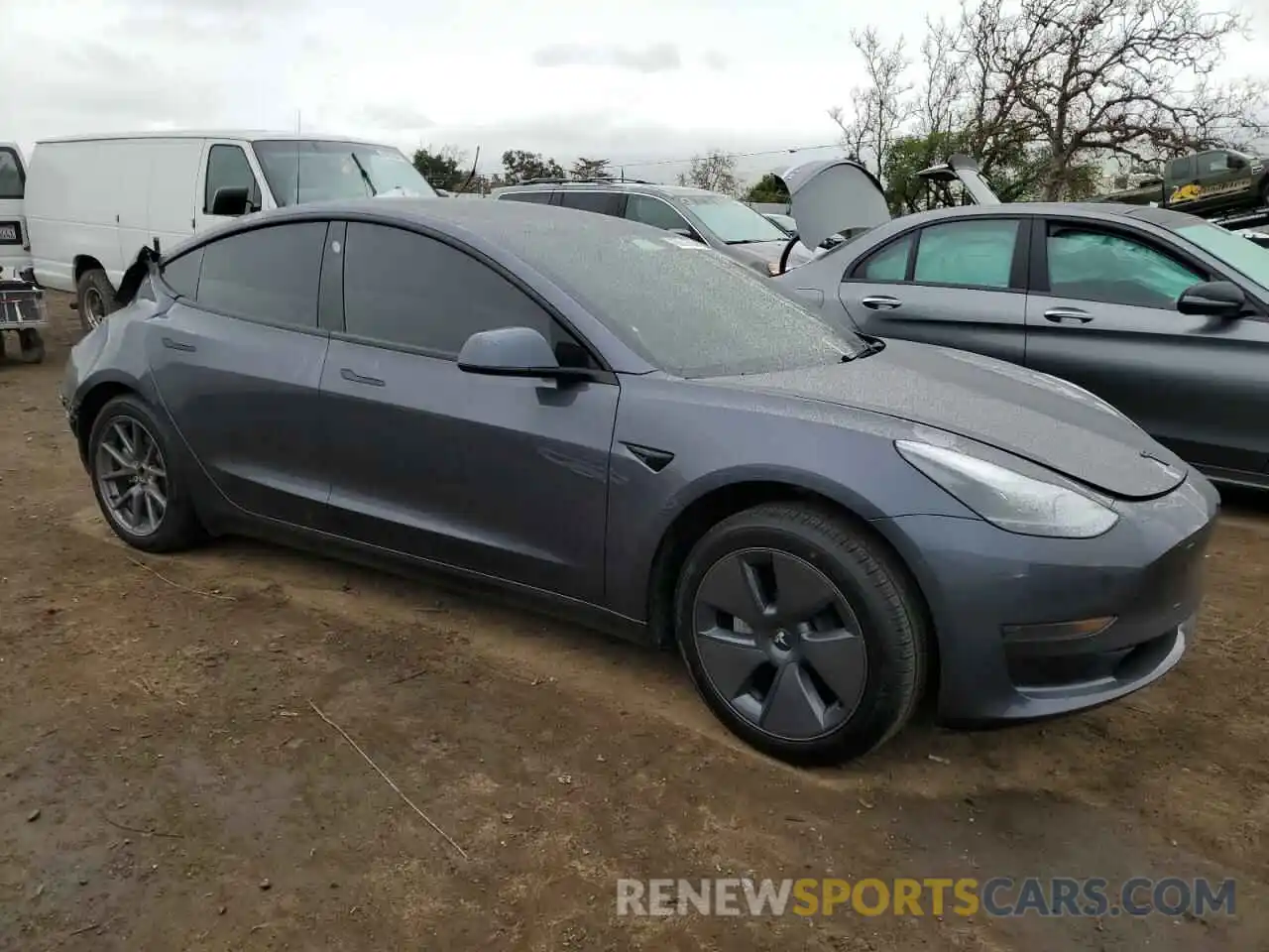 4 Фотография поврежденного автомобиля 5YJ3E1EA0PF664011 TESLA MODEL 3 2023