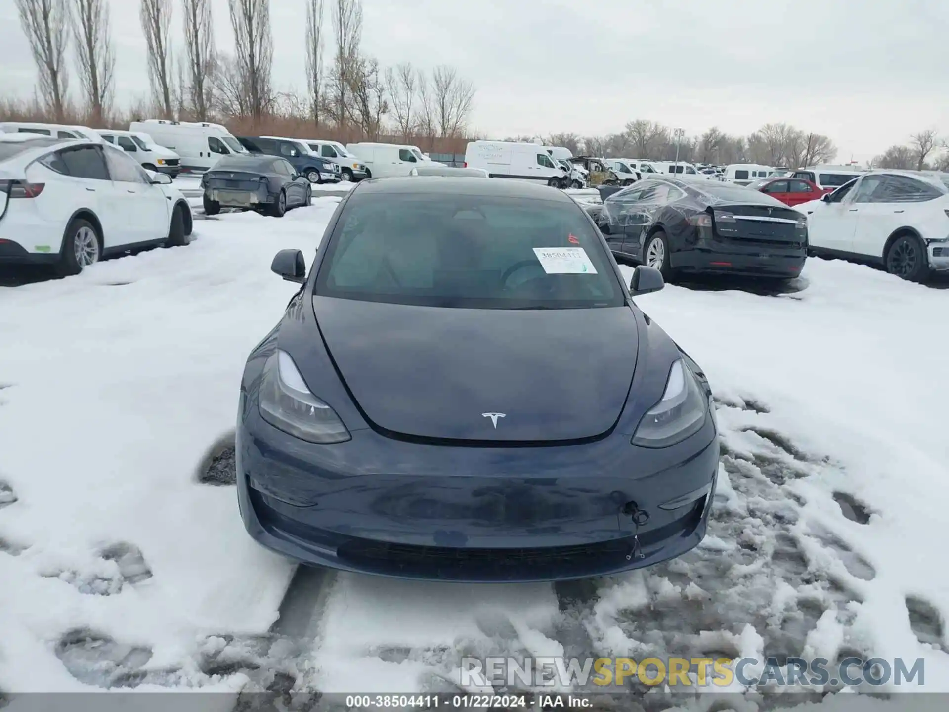 11 Фотография поврежденного автомобиля 5YJ3E1EA1PF551992 TESLA MODEL 3 2023