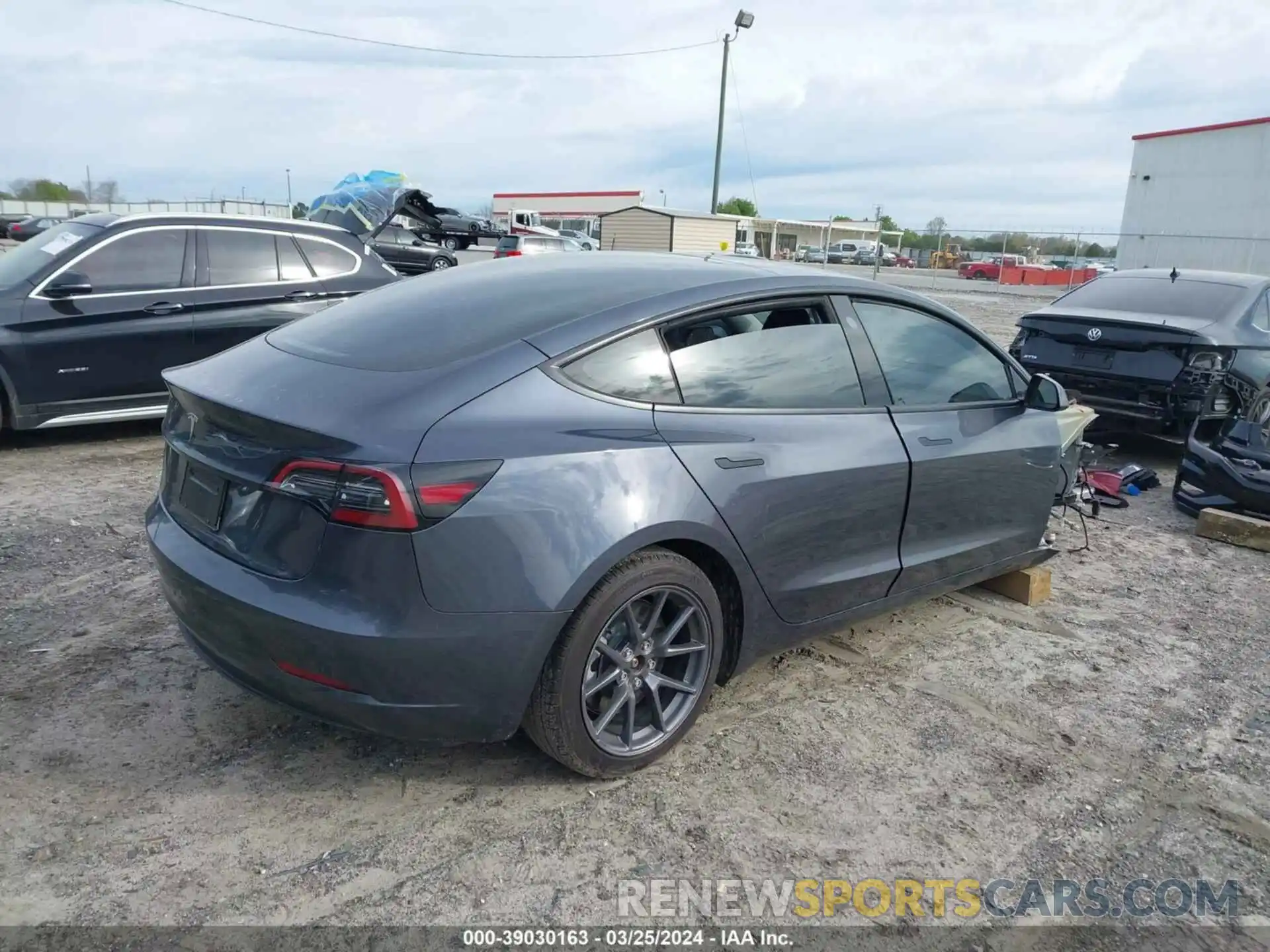 4 Photograph of a damaged car 5YJ3E1EA1PF601726 TESLA MODEL 3 2023