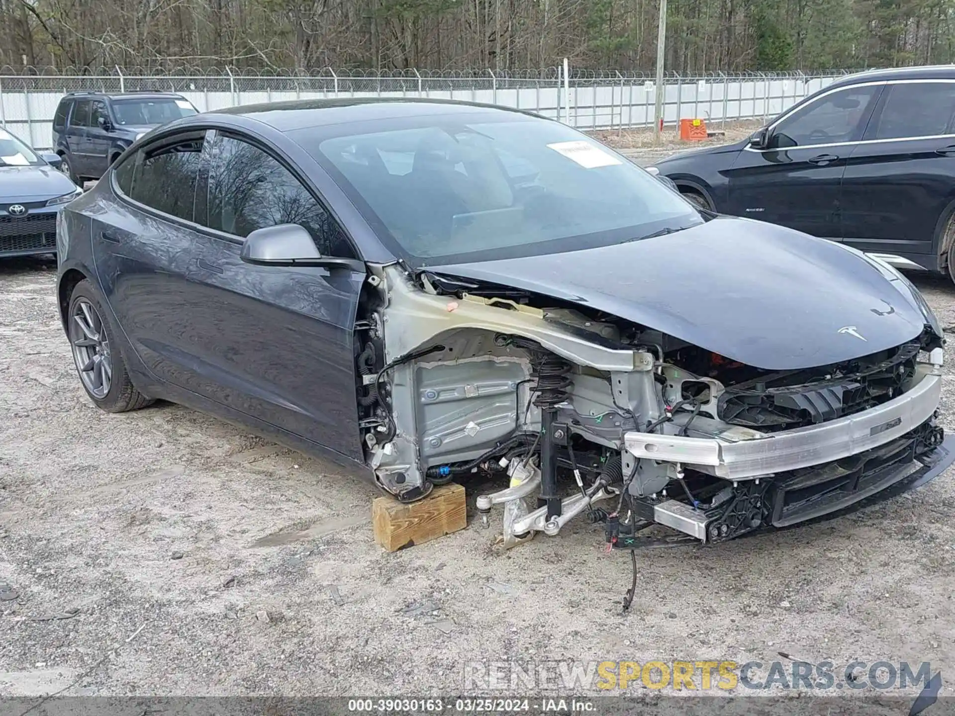 6 Photograph of a damaged car 5YJ3E1EA1PF601726 TESLA MODEL 3 2023