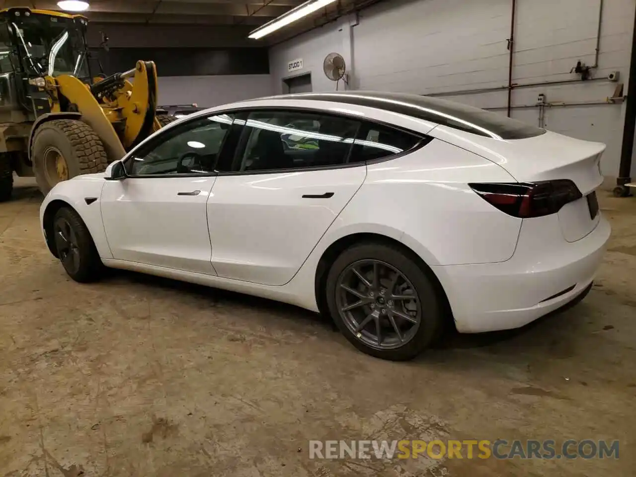 2 Photograph of a damaged car 5YJ3E1EA1PF652725 TESLA MODEL 3 2023