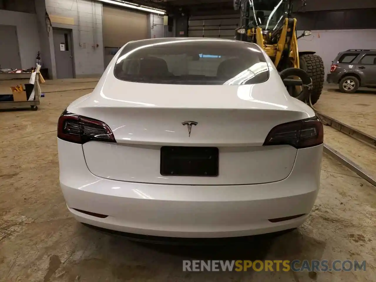 6 Фотография поврежденного автомобиля 5YJ3E1EA1PF652725 TESLA MODEL 3 2023