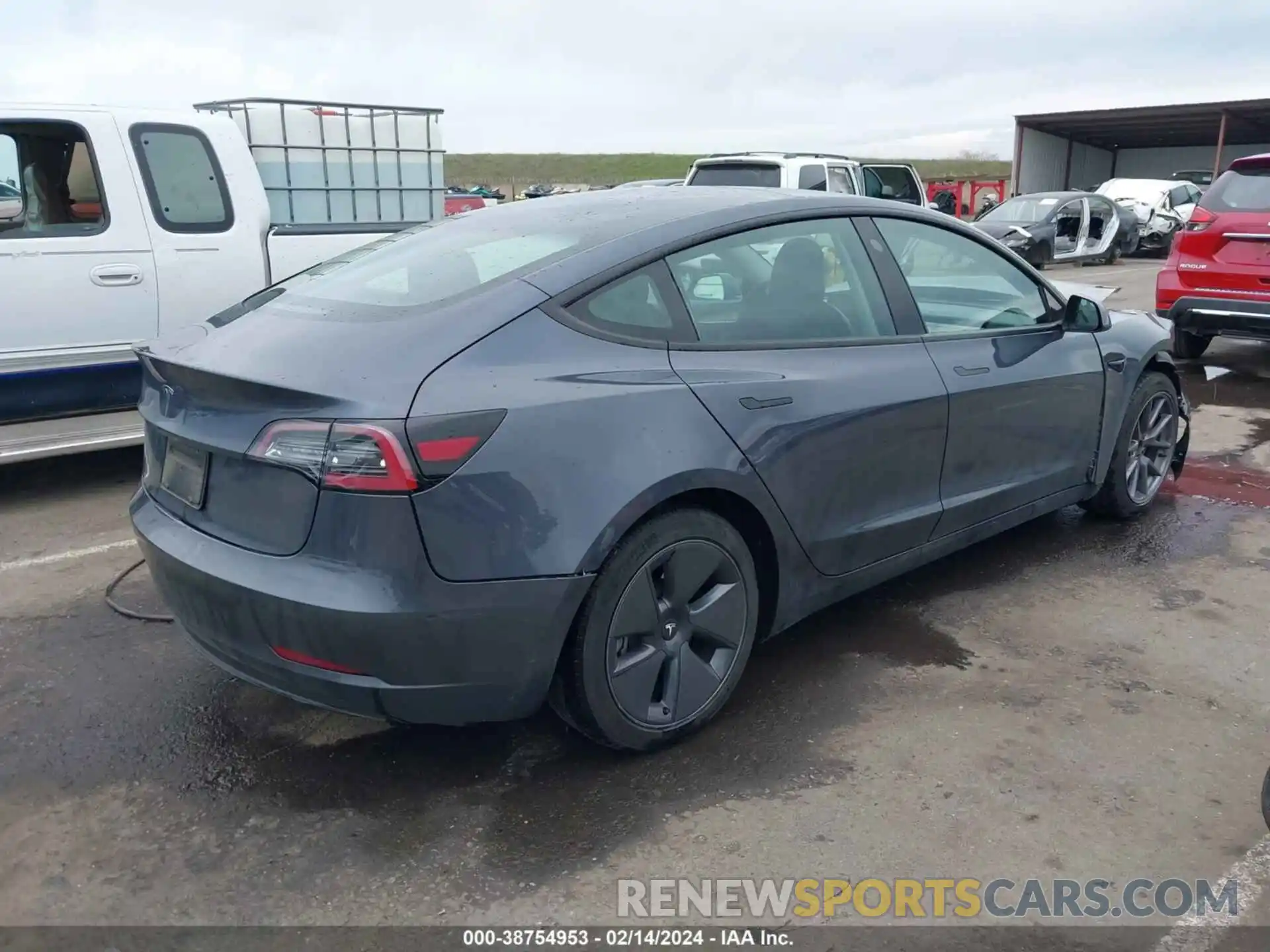 4 Photograph of a damaged car 5YJ3E1EA2PF398118 TESLA MODEL 3 2023