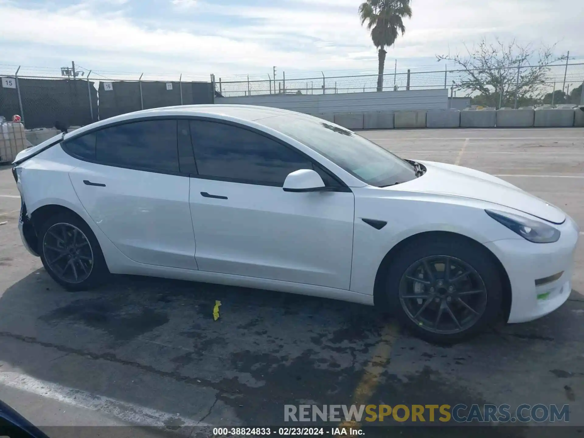 13 Photograph of a damaged car 5YJ3E1EA2PF508715 TESLA MODEL 3 2023