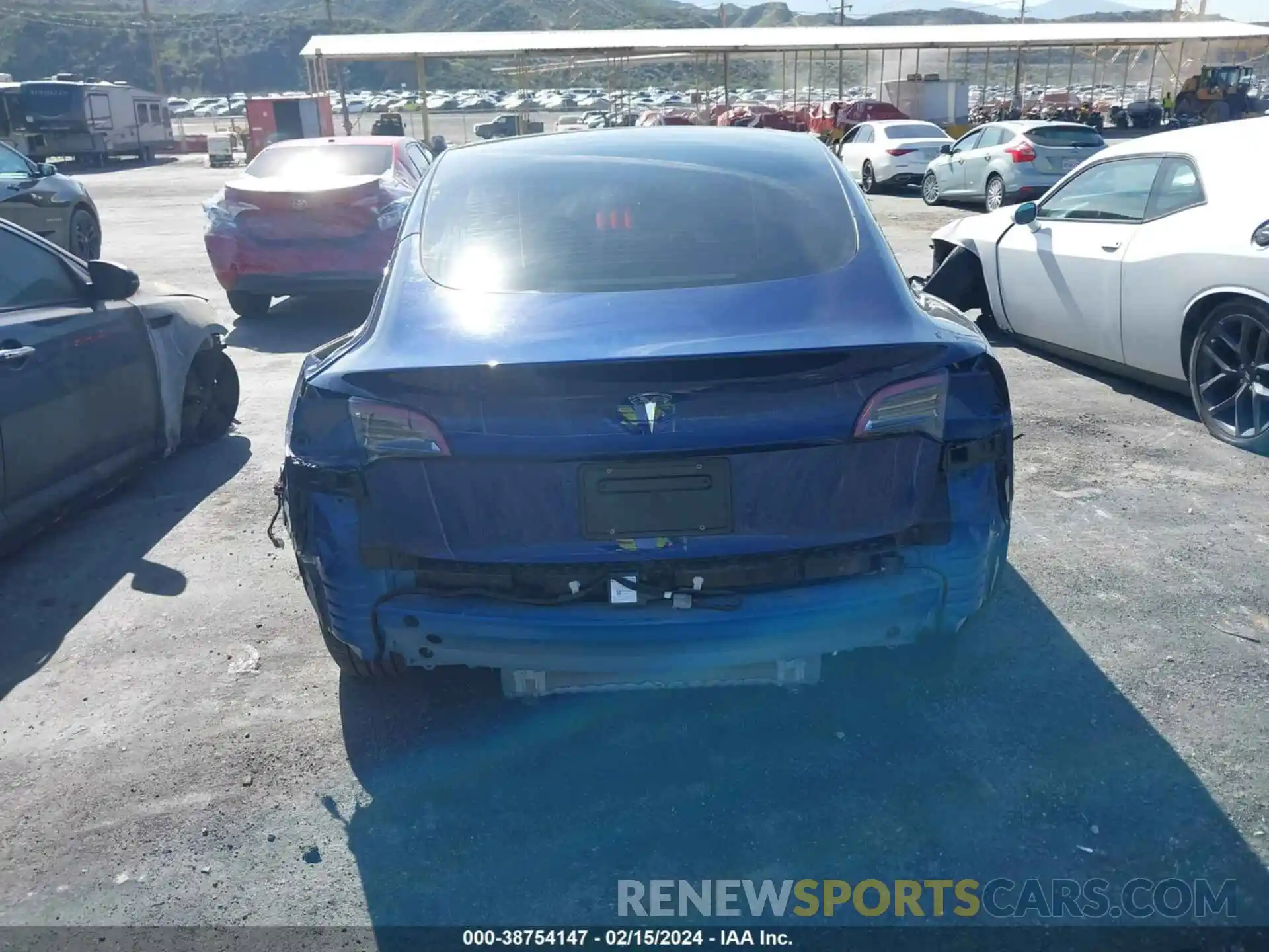 17 Photograph of a damaged car 5YJ3E1EA2PF640051 TESLA MODEL 3 2023