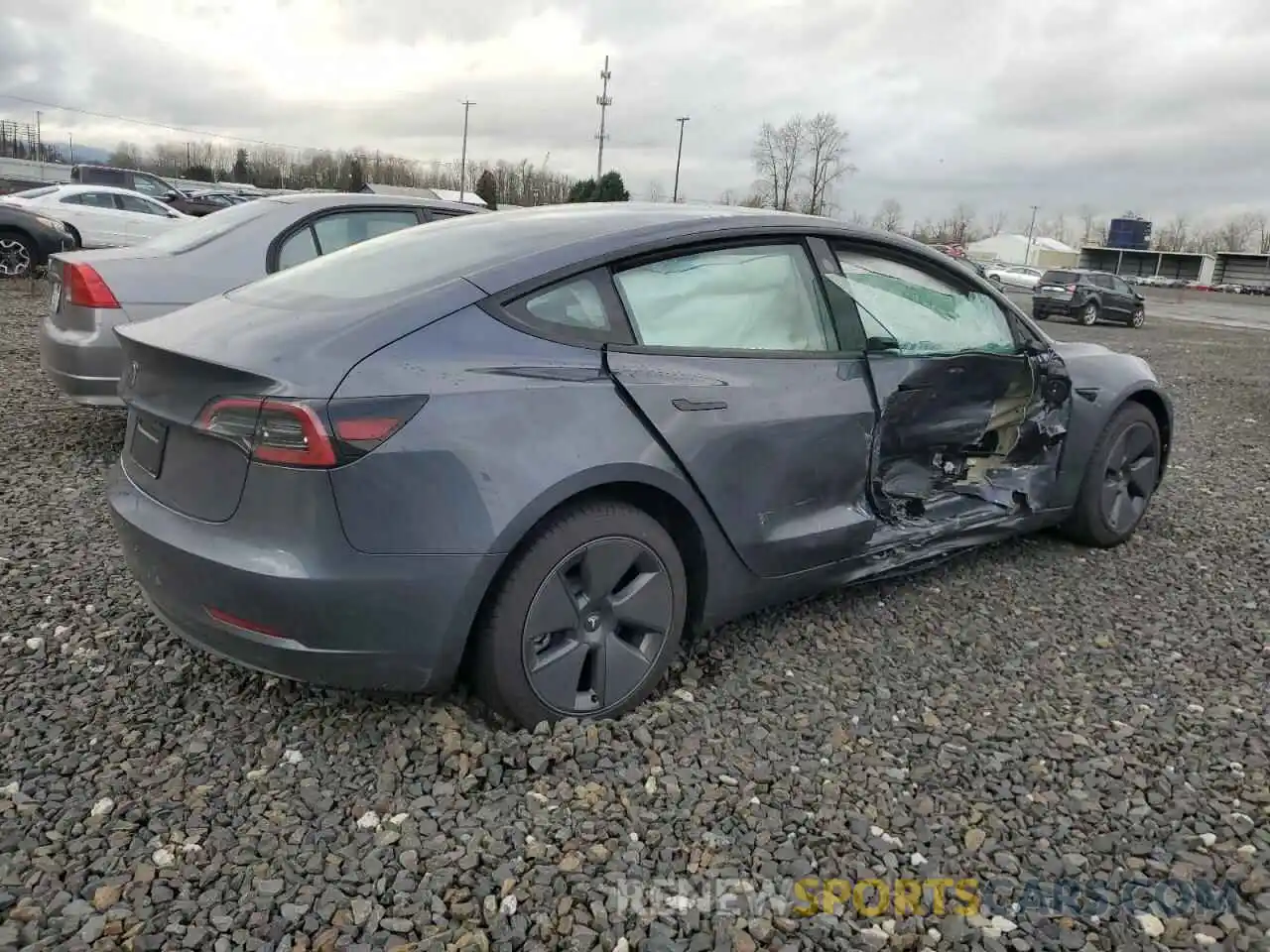 3 Photograph of a damaged car 5YJ3E1EA2PF640664 TESLA MODEL 3 2023