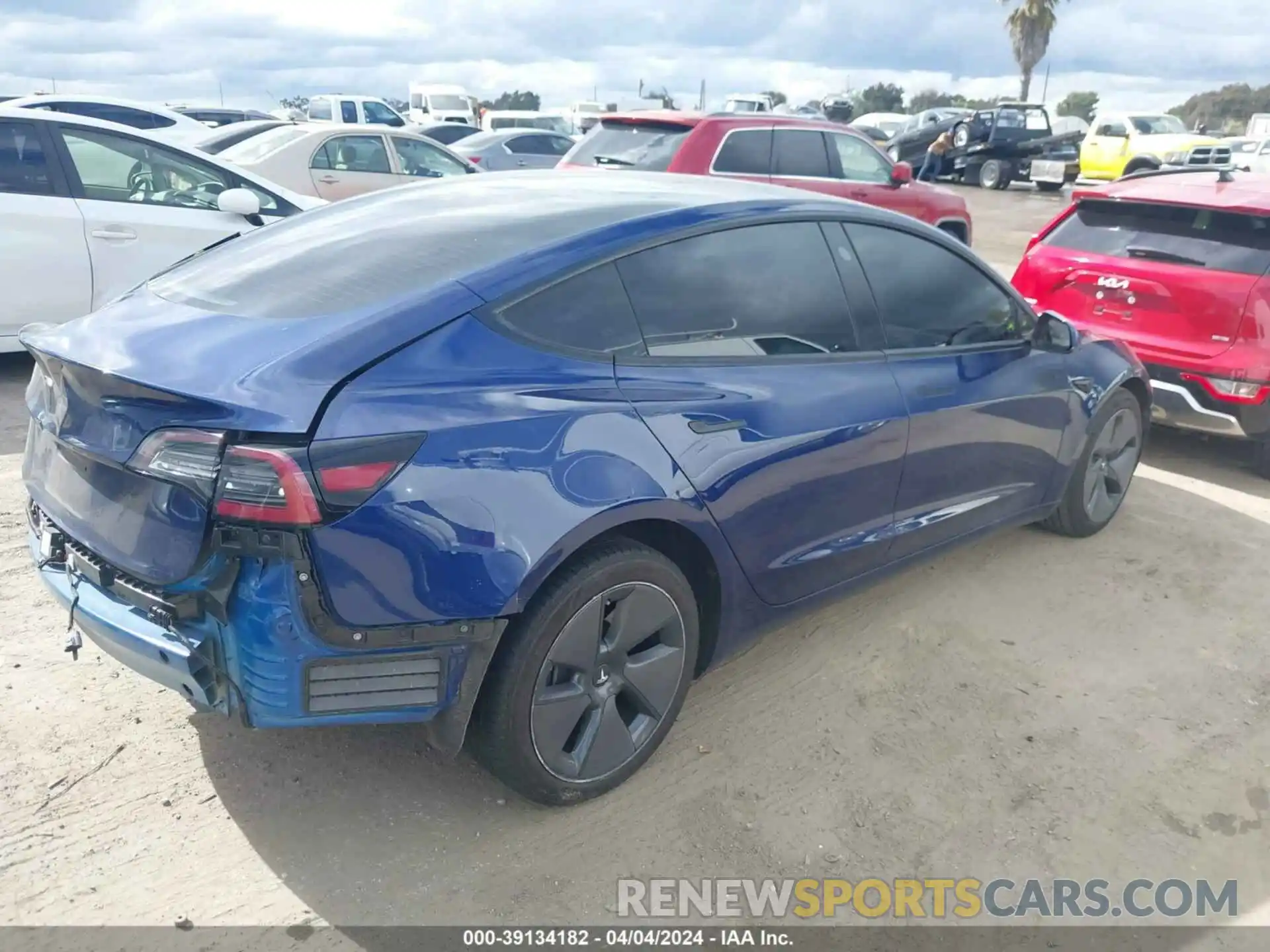 4 Photograph of a damaged car 5YJ3E1EA3PF420790 TESLA MODEL 3 2023