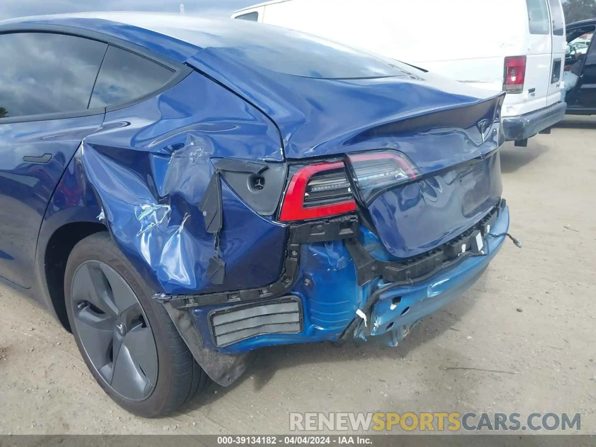 6 Photograph of a damaged car 5YJ3E1EA3PF420790 TESLA MODEL 3 2023