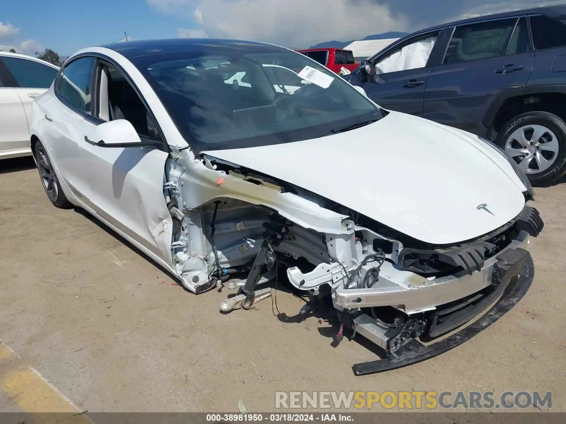 1 Photograph of a damaged car 5YJ3E1EA3PF605681 TESLA MODEL 3 2023