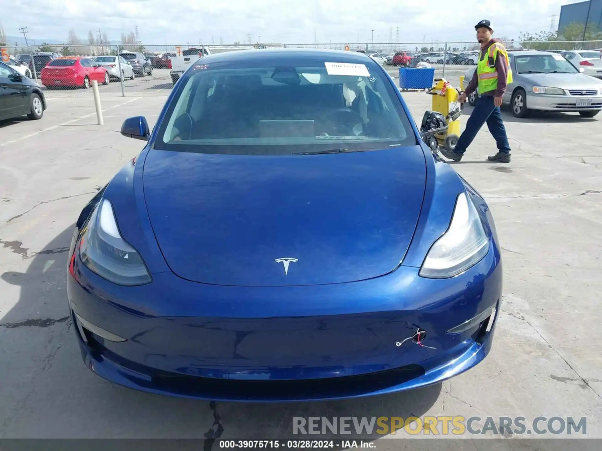 11 Фотография поврежденного автомобиля 5YJ3E1EA3PF607933 TESLA MODEL 3 2023