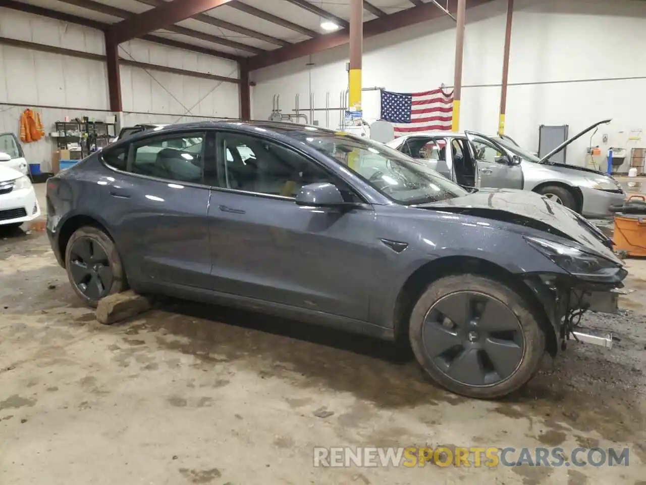 4 Photograph of a damaged car 5YJ3E1EA3PF643931 TESLA MODEL 3 2023