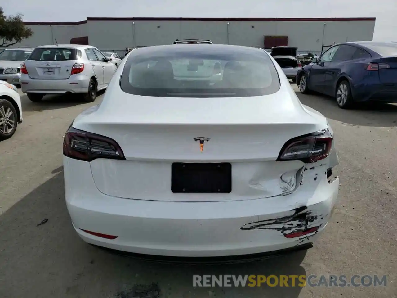 6 Фотография поврежденного автомобиля 5YJ3E1EA5PF403506 TESLA MODEL 3 2023