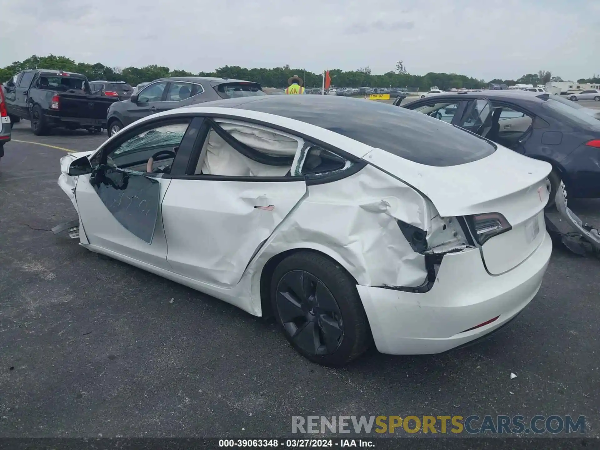 3 Photograph of a damaged car 5YJ3E1EA5PF411136 TESLA MODEL 3 2023