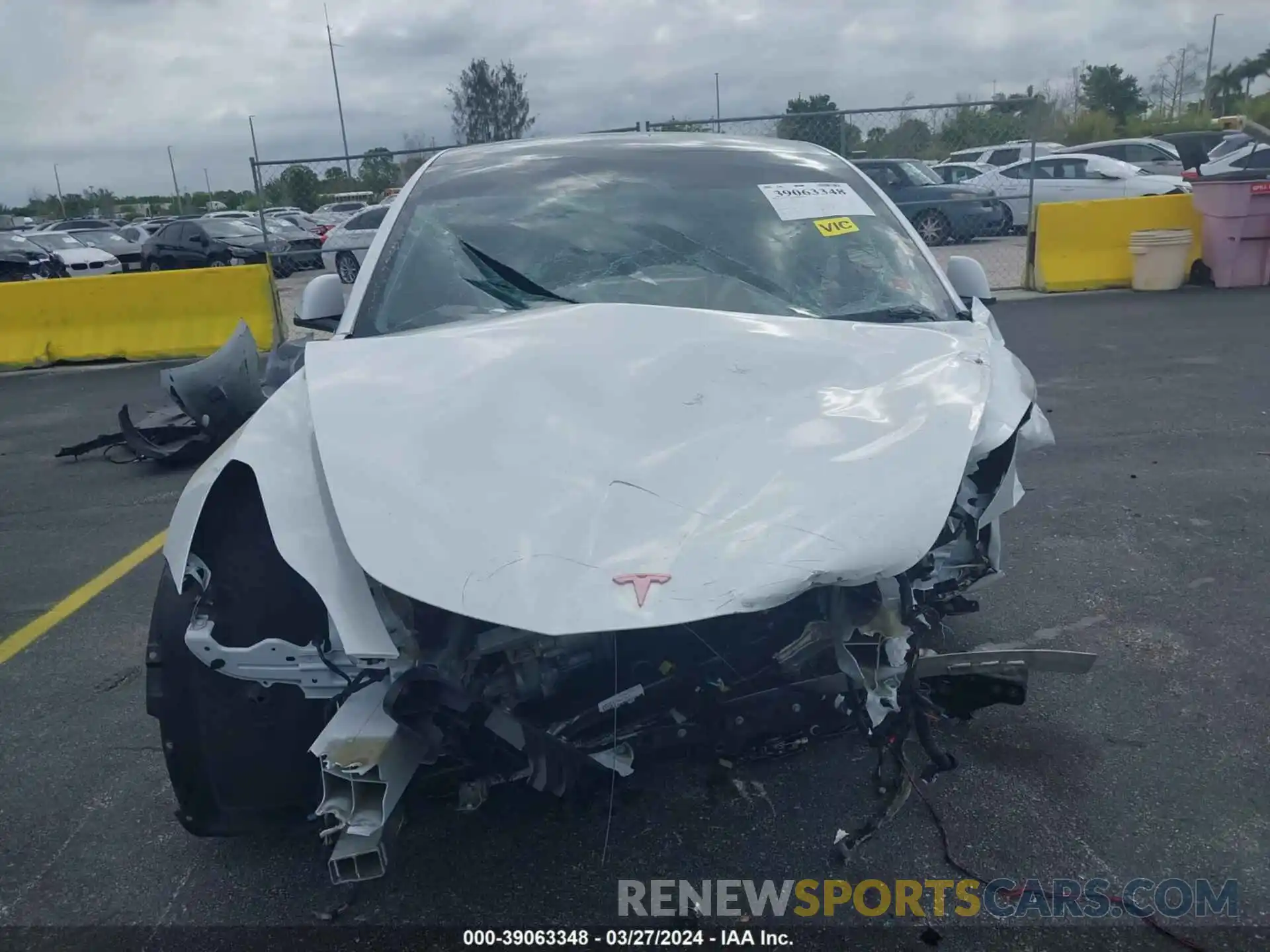 6 Photograph of a damaged car 5YJ3E1EA5PF411136 TESLA MODEL 3 2023