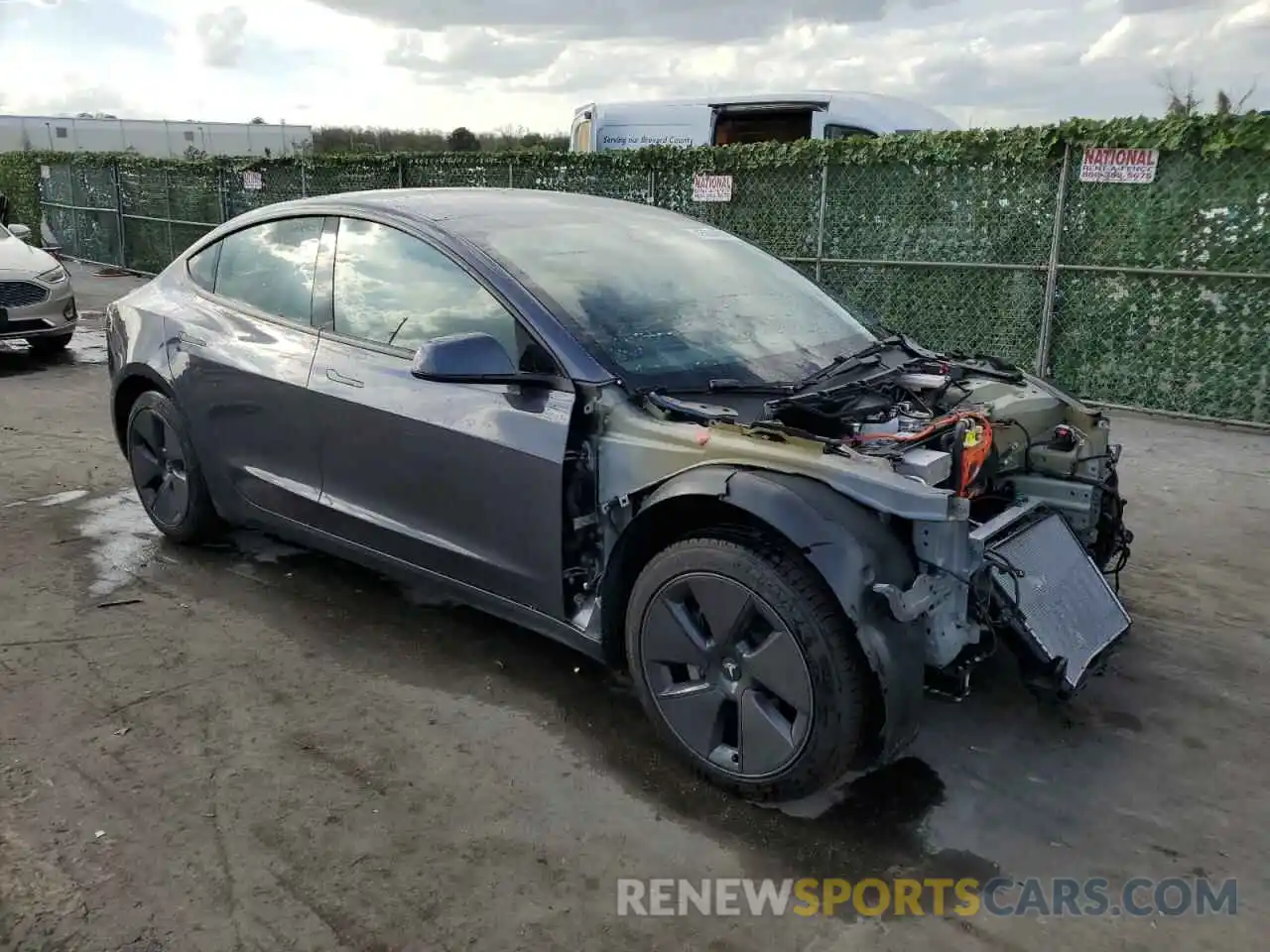 4 Фотография поврежденного автомобиля 5YJ3E1EA5PF600143 TESLA MODEL 3 2023