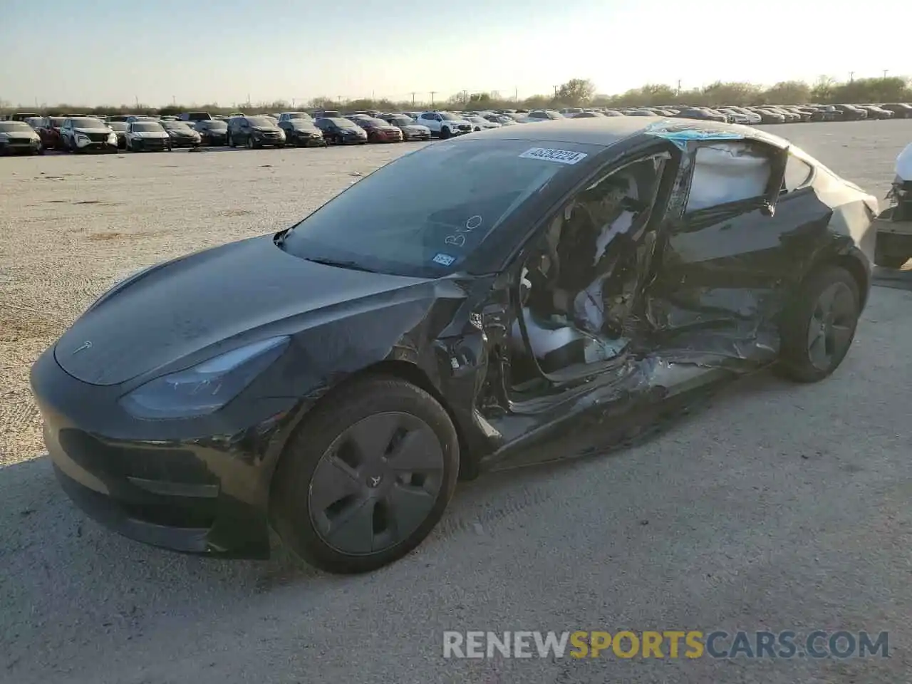 1 Photograph of a damaged car 5YJ3E1EA5PF655403 TESLA MODEL 3 2023