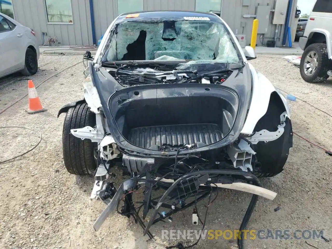 5 Photograph of a damaged car 5YJ3E1EA6PF447921 TESLA MODEL 3 2023