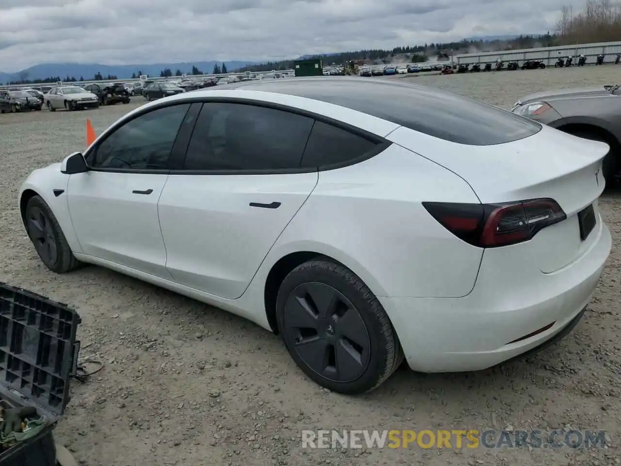 2 Photograph of a damaged car 5YJ3E1EA6PF473922 TESLA MODEL 3 2023