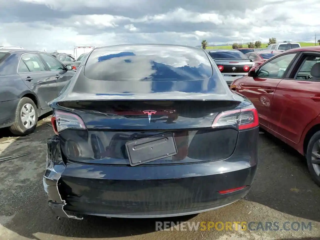 6 Photograph of a damaged car 5YJ3E1EA6PF490431 TESLA MODEL 3 2023